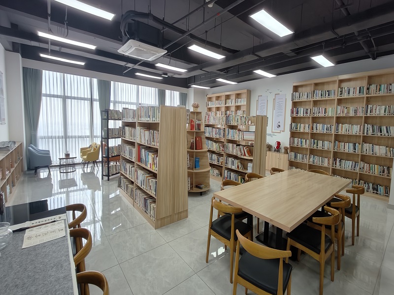 1755580765124830.jpg 職工書(shū)屋.jpg